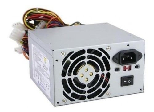 FUENTE DE PODER 700W – Conexiones SATA/IDE, 200W reales, interruptor, 115V